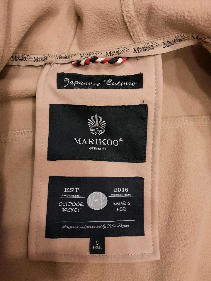 Marikoo Softshelljacke Gr. S in Hilders