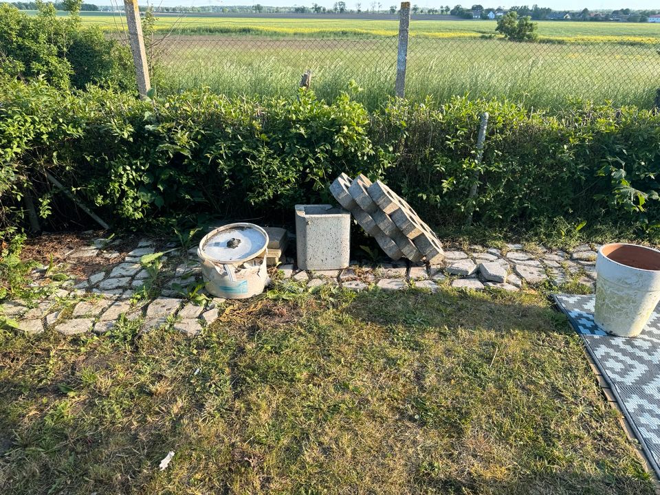 Bruchplatten oder sowas in Hanshagen bei Greifswald