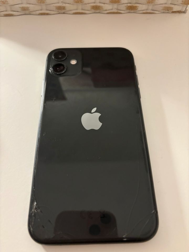 iPhone 11 Funktionsfähig in Kiel