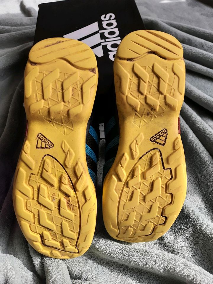 Adidas Terrex 35 1/2  35,5 blau Halbschuhe wandern Klett in Nördlingen