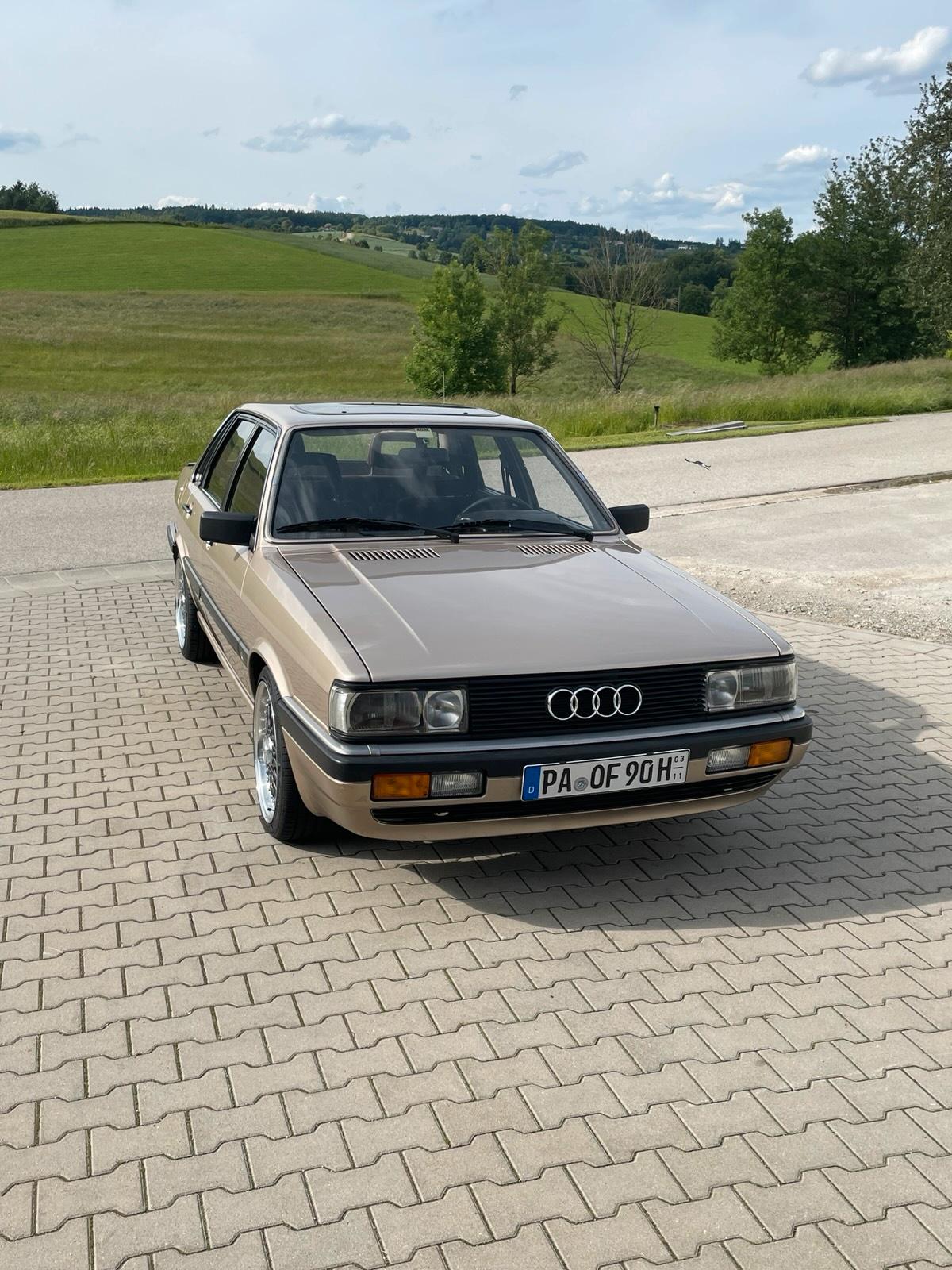 Abbildung des Autos Audi 90 Typ 81 | 2.0 JS …