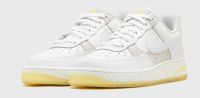 Nike WMNS AIR FORCE 1 '07 LOW 'Sun Activated" NEU OVP 44,5 Berlin - Treptow Vorschau