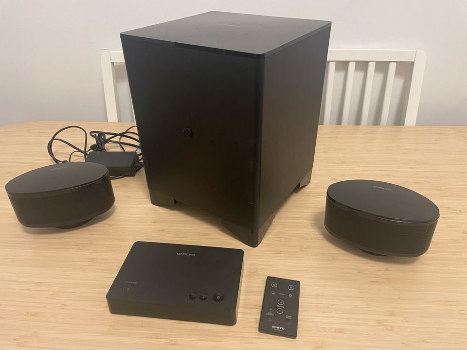 Onkyo skw-b50 wireless subwoofer in Troisdorf