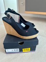 Tommy Hilfiger Keilabsatz Sandalen NEU Wedge Elena 38 blau Nordrhein-Westfalen - Werl Vorschau