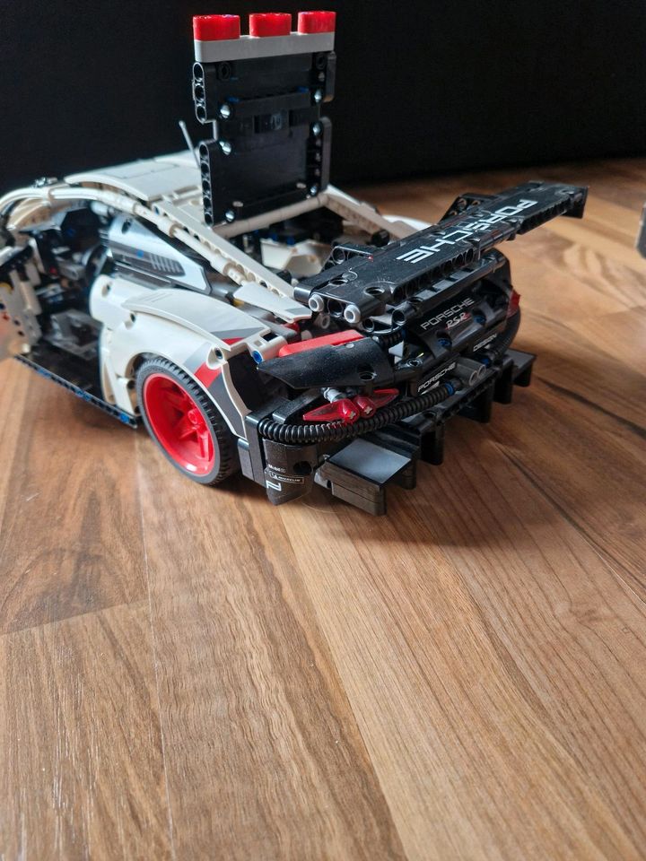 Lego Technic 42096 Porsche 911 RSR in Düren