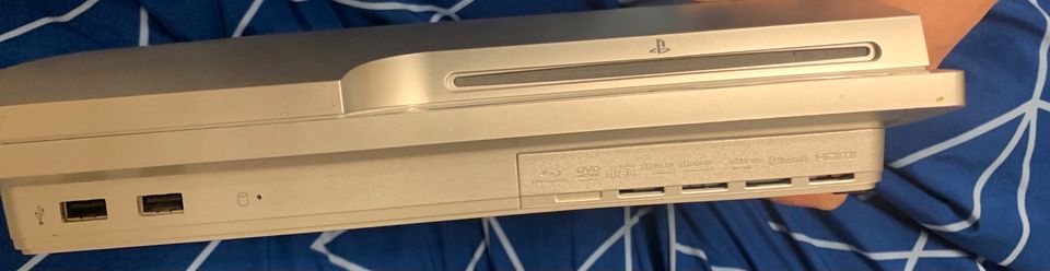 PlayStation 3 PS3 slim inkl original Controller Silber in Schwanstetten