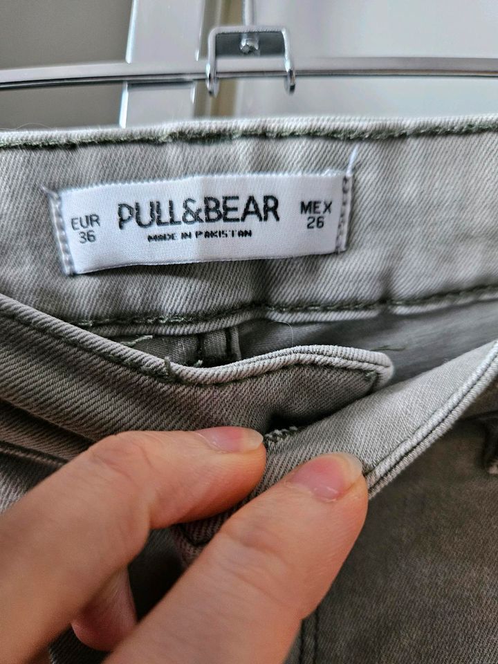 Pull & Bear Damenjeans 36 in Bremen