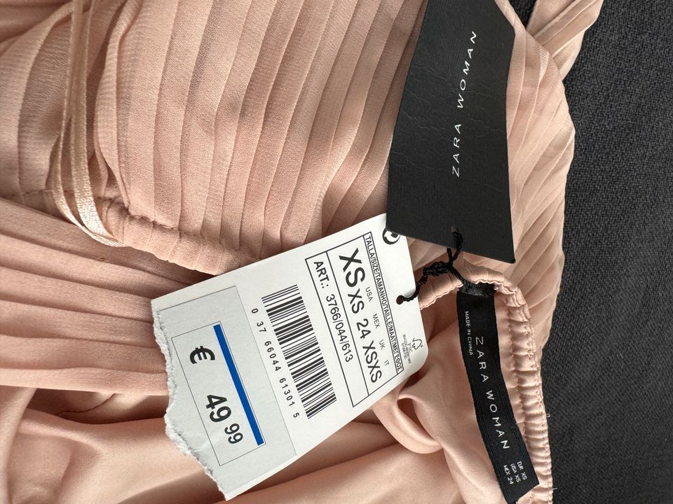 Zara neu Sommerkleid Plisseekleid altrosa Gr XS 34-36 in Witten