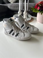 Tolle Adidas Basket Profi … Turnschuhe Gr.7,5 Nordrhein-Westfalen - Wesel Vorschau