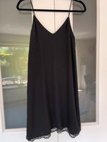 Zara Kleid Gr.XS/34 schwarz Trägerkleid Unterkleid Kreis Pinneberg - Kölln-Reisiek Vorschau