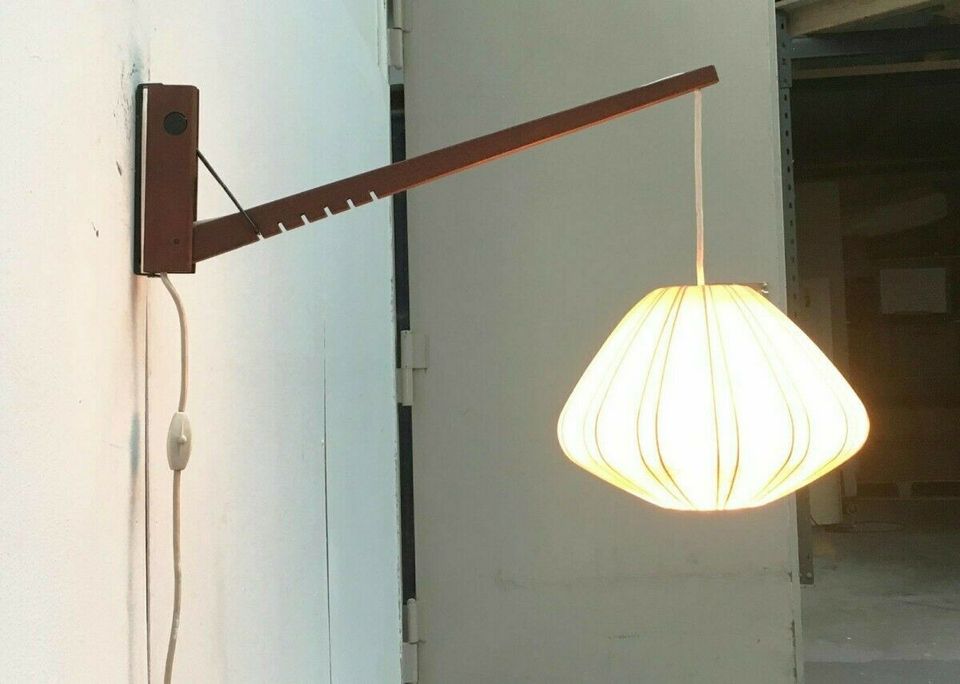 Mid Century Teak Wandleuchte Wall Lamp zu 60er 70er Danish Design in Hamburg