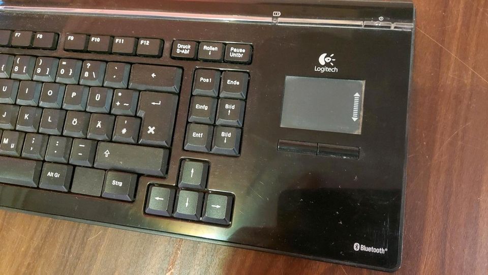 Bluetooth Tastatur Logitech in Hamburg