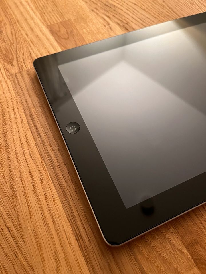 Apple iPad Tablet schwarz MD522FD/A Wi-Fi + Cellular schwarz 16GB in Neufahrn