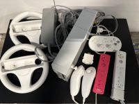 Nintendo Wii - 3 Controller - Joy Cons - Kabel - 2 Lenkräder Berlin - Zehlendorf Vorschau