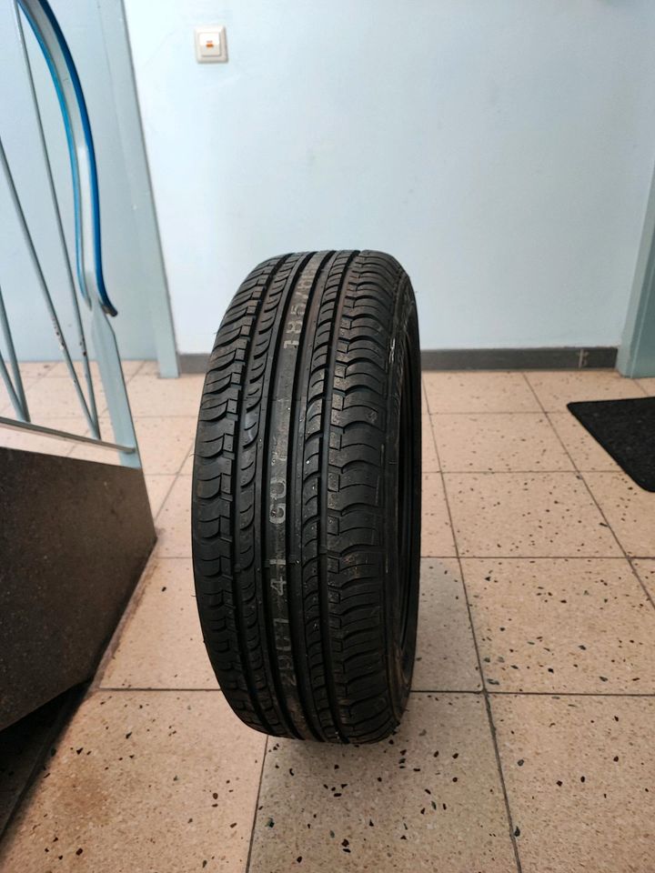 Ersatz Reifen 185.60R.15H  Neu Hankook in Durmersheim