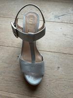 Sandalen Unisa mit Plateau und Absatz Nordrhein-Westfalen - Meschede Vorschau
