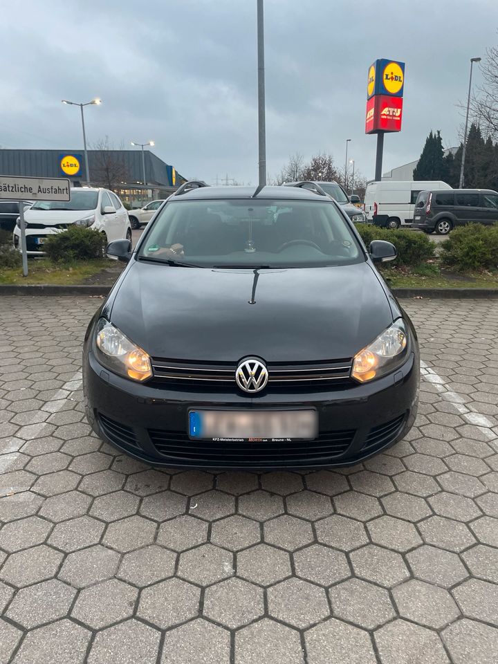 VW Golf 6 Varniat 1.6 Disel in Leverkusen