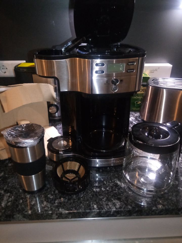 Kaffeemaschine + Becher, programmierbar, 2-faches Brühsystem, neu in  Leipzig - Nordwest | Kaffeemaschine & Espressomaschine gebraucht kaufen |  eBay Kleinanzeigen ist jetzt Kleinanzeigen