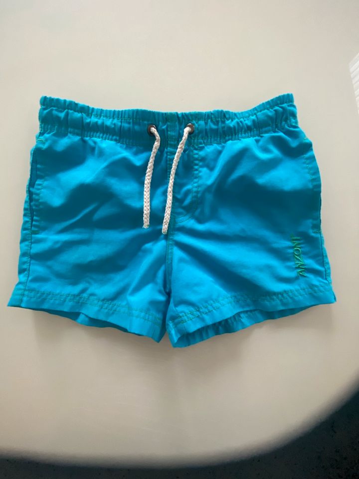 Bade Shorts Badehose Gr.128 Top in Duisburg