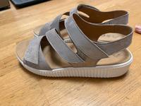 Gabor Sandalen Leder Gr. 41 NEU Sommer Silberrosa bequem Köln - Rodenkirchen Vorschau