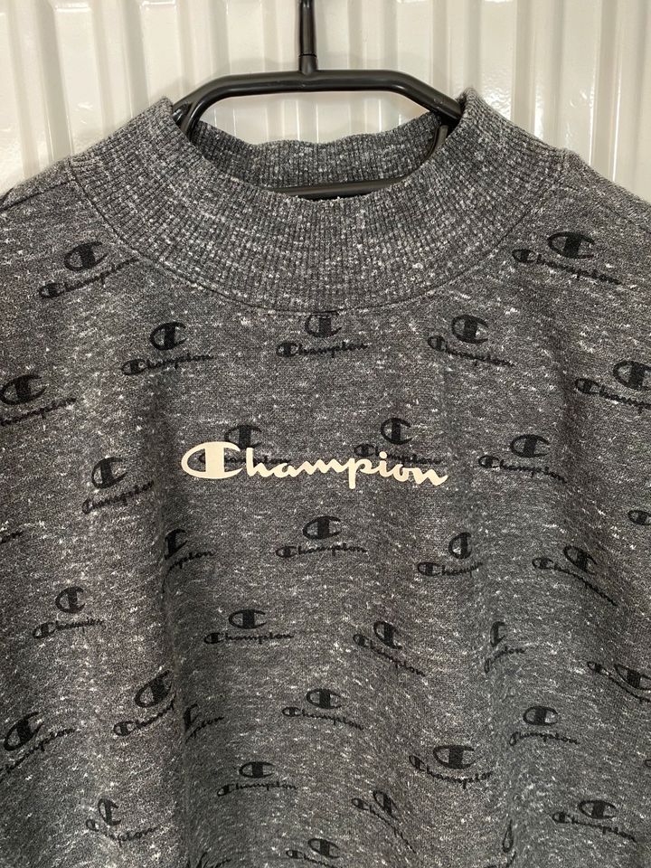 Champion Pullover / Hoodie grau/schwarz/weiß XS/S in Heuchelheim