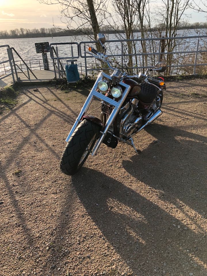 Suzuki Intruder VS 1400 in Wedel