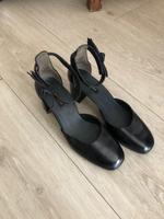Pumps mit Riemchen von Paul Green, Schwarz, Größe 39 Hessen - Griesheim Vorschau
