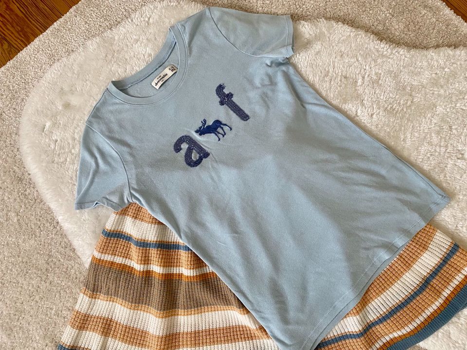 Abercrombie & FITCH Girls weiches T-Shirt Pailletten 152/158 blau in Neckargemünd