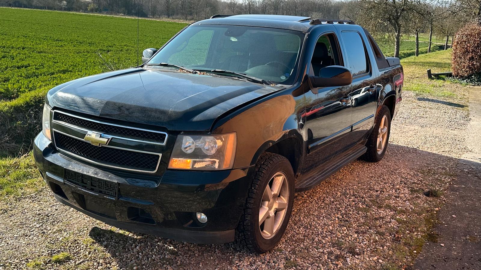 Abbildung des Autos Chevrolet Avalanche 5.3 …