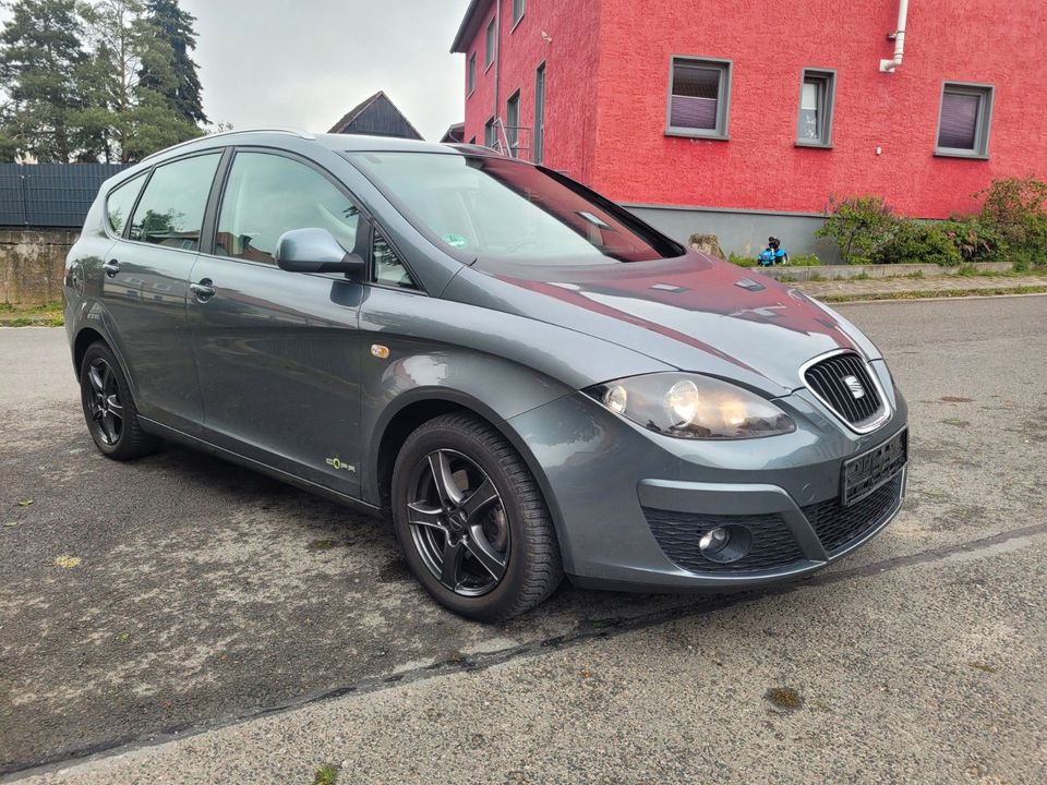 Seat Altea 1.6 TDI  KLIMAAUTOMATIK ZAHNRIEMEN NEU in Blankenhain