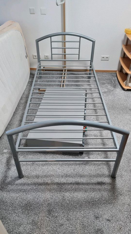 Metallbett 90x200 in Kall