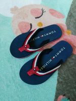 Tommy Hilfiger Flip Flops Badeschuhe Zehentrenner Sandale Gr. 29 Nordwestmecklenburg - Landkreis - Rehna Vorschau