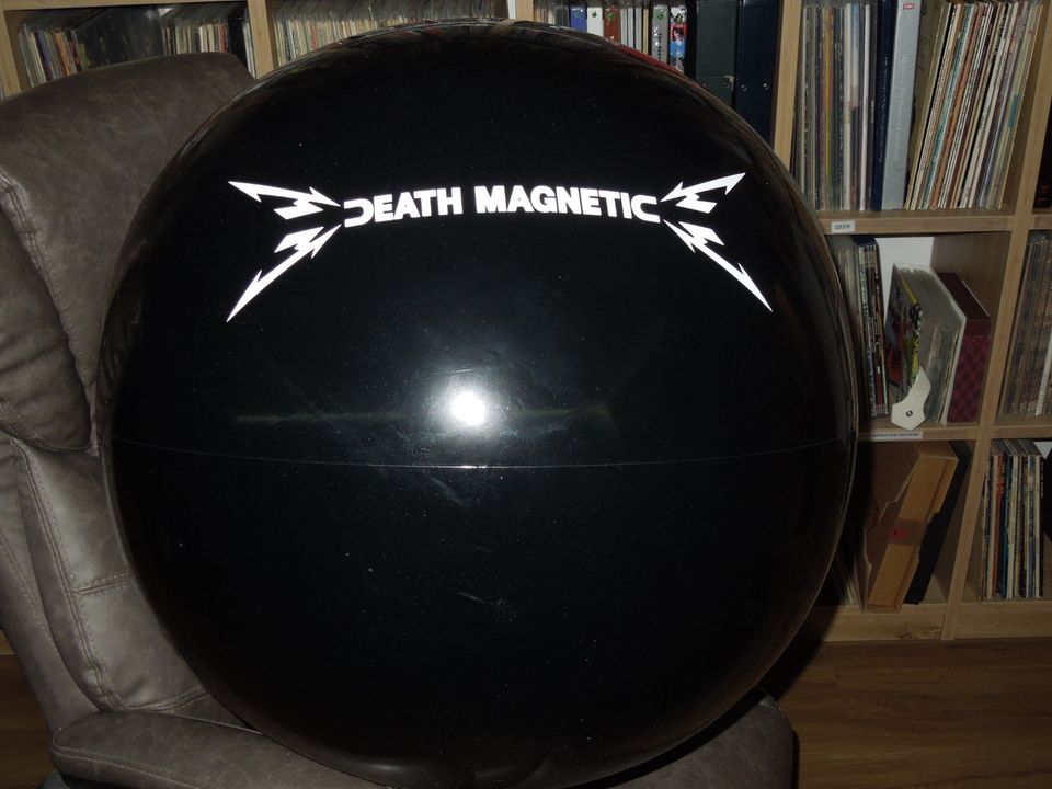 Großer METALLICA Death Magnetics Wasserball 110cm 48" inch in Bayern -  Tiefenbach Kr Passau | Spielzeug für draussen günstig kaufen, gebraucht  oder neu | eBay Kleinanzeigen ist jetzt Kleinanzeigen