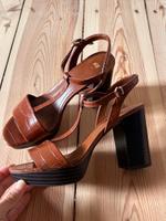 HM H&M High Heels Blockabsatz Sandale Plateau 37 / 38 Berlin - Reinickendorf Vorschau