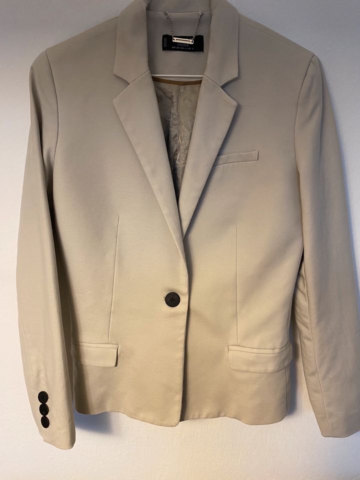 Mango Blazer 36/S neuwertig in Essen