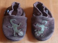 Baby Hausschuhe, Lederpuschen, Lauflernschuhe mit Gecko-Motiv Mecklenburg-Strelitz - Landkreis - Blankensee Vorschau