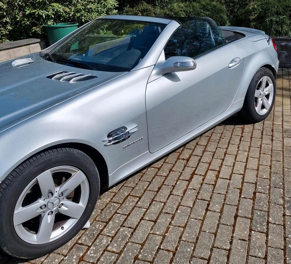 Mercedes Benz SLK R171 200 Kompressor mit TÜV in Schleiden