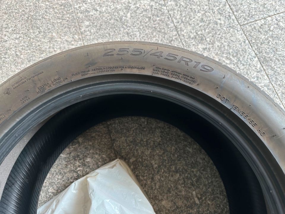 Tesla (Modell Y) Sommerreifen Hankook 255/45R19 - einzeln abzuge. in Flensburg