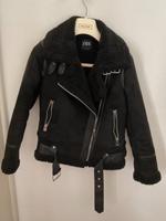 Zara Jacke mit Fell Lederjacke Felljacke Teddy Blazer Mantel S M Nordrhein-Westfalen - Greven Vorschau