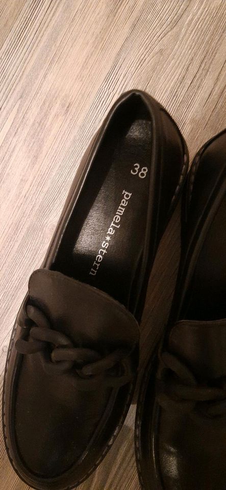 Loafer Pamela Stern schwarz 38 wie NEU in Mallersdorf-Pfaffenberg