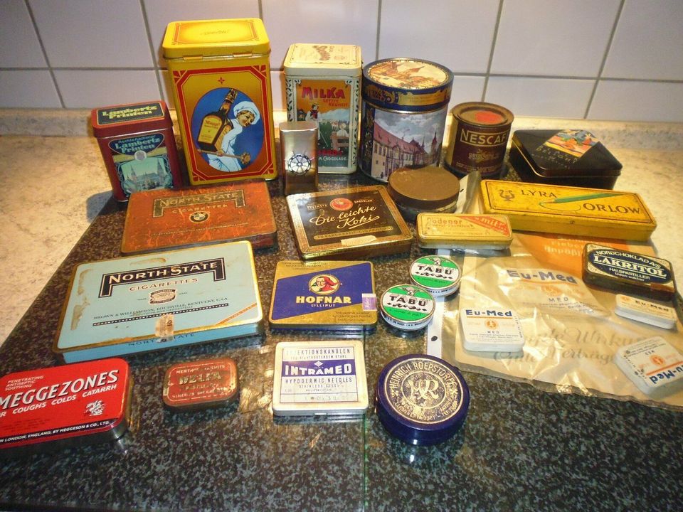 19 alte antike Blechdosen, Nescafe, Eu-Med, Cigarettes, Lyra etc. in Uetersen