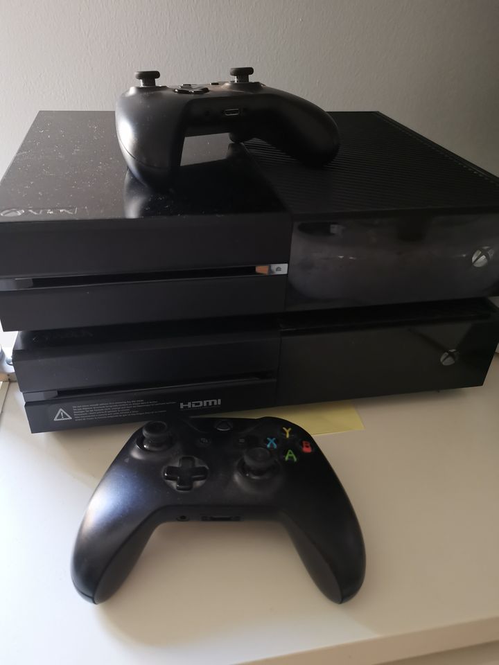 XBOX One Go 500 GB in OVP + 1x Controller in Hamburg