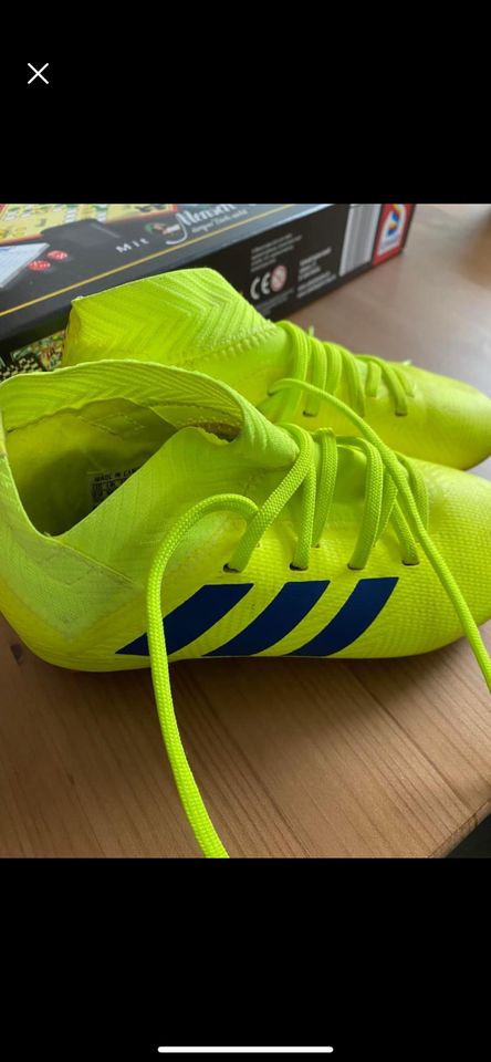 Adidas Kickschuhe Fußballschuhe Kinder in Göppingen