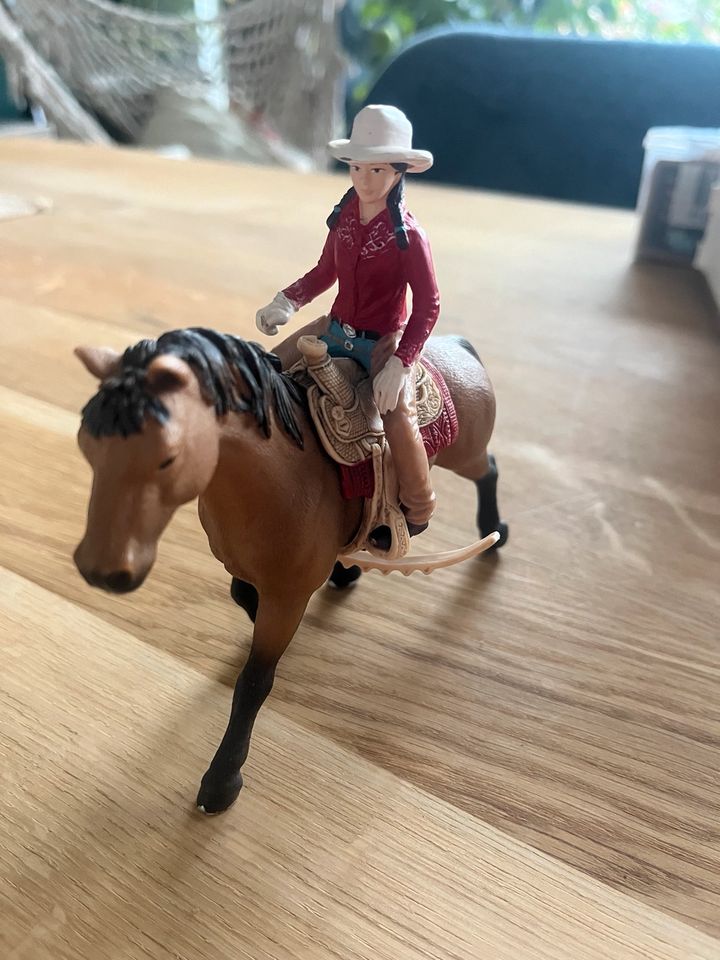 Western Reiterin Schleich in Köln