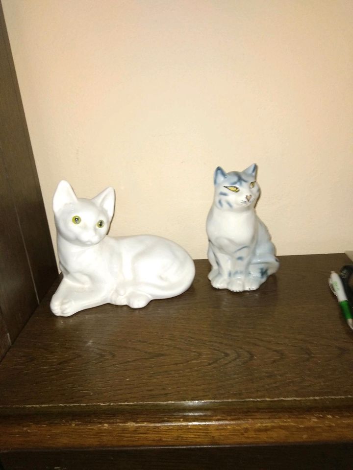 Zwei Katzen Figuren in Gaildorf