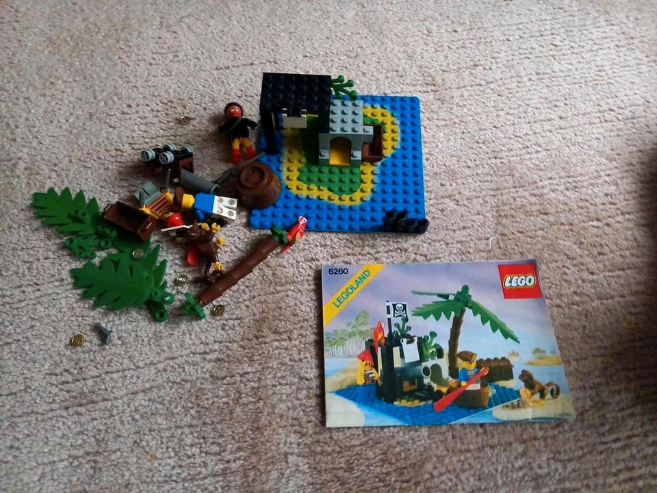 LEGO Pirateninsel Nr.6260 mit Bauanleitung in Erkrath