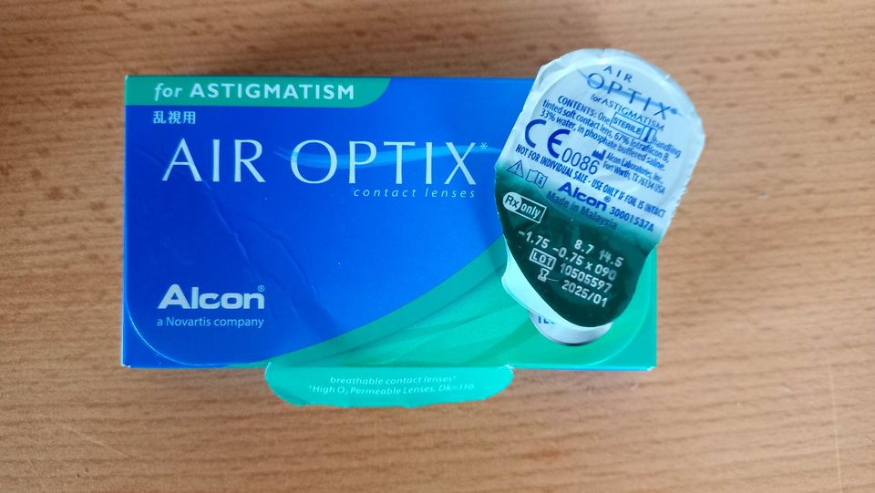 AIR OPTIX Kontaktlinsen for Astigmatism - 1,75 -0,75x090 - 7Stück in Mechernich