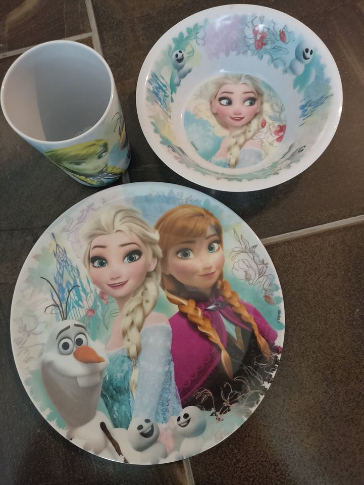 Anna und Elsa Hartplastik Frühstücksgeschirr in Nersingen