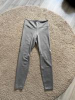 Nike Damen Sport tight   DRI-FIT grau Gr M Nordrhein-Westfalen - Brilon Vorschau