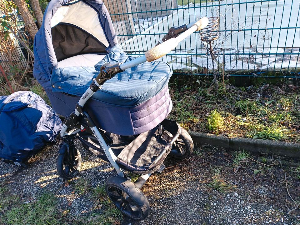 Kinderwagen Naturkind Varius Pro blau Öko mit ganz viel Zubehör in Marl